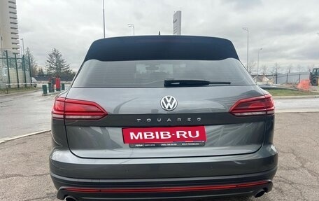 Volkswagen Touareg III, 2019 год, 4 389 000 рублей, 6 фотография