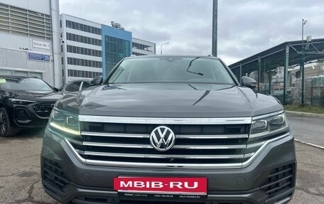 Volkswagen Touareg III, 2019 год, 4 389 000 рублей, 9 фотография