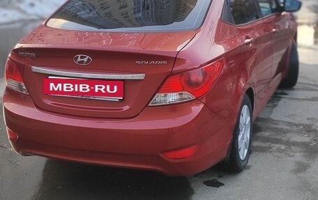 Hyundai Solaris II рестайлинг, 2011 год, 550 000 рублей, 4 фотография