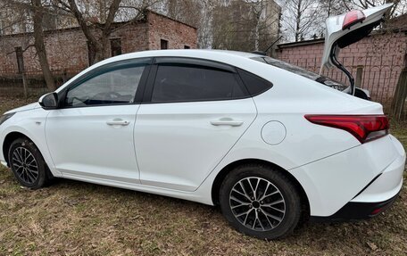 Hyundai Solaris II рестайлинг, 2020 год, 1 250 000 рублей, 3 фотография