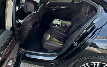 BMW 7 серия, 2017 год, 2 899 999 рублей, 4 фотография