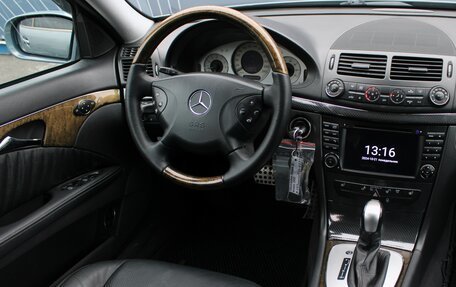 Mercedes-Benz E-Класс, 2005 год, 850 000 рублей, 4 фотография