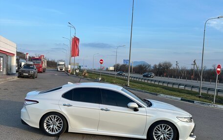 Toyota Camry, 2019 год, 2 800 000 рублей, 2 фотография