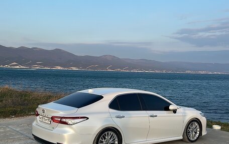 Toyota Camry, 2019 год, 2 800 000 рублей, 5 фотография