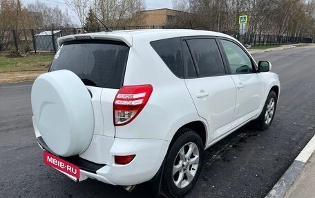 Toyota RAV4, 2011 год, 1 300 000 рублей, 2 фотография