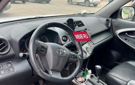 Toyota RAV4, 2011 год, 1 300 000 рублей, 11 фотография