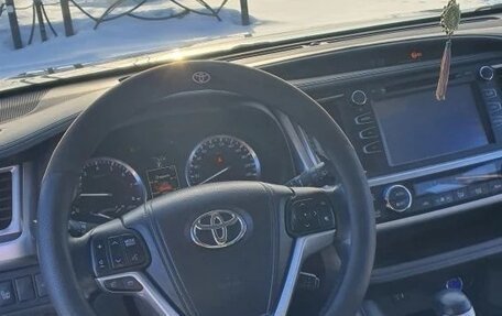 Toyota Highlander III, 2014 год, 2 790 000 рублей, 4 фотография