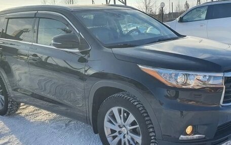 Toyota Highlander III, 2014 год, 2 790 000 рублей, 2 фотография