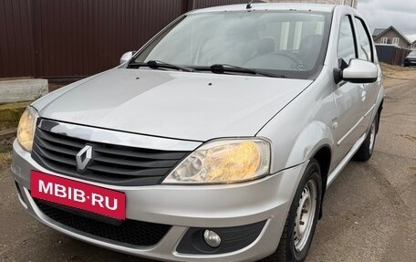 Renault Logan I, 2012 год, 430 000 рублей, 2 фотография