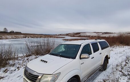 Toyota Hilux VII, 2012 год, 3 400 000 рублей, 9 фотография