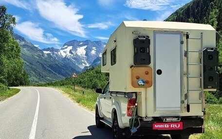 Toyota Hilux VII, 2012 год, 3 400 000 рублей, 2 фотография