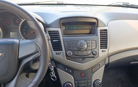 Chevrolet Cruze II, 2012 год, 500 000 рублей, 3 фотография