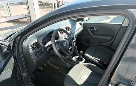 Volkswagen Polo VI (EU Market), 2018 год, 895 000 рублей, 4 фотография