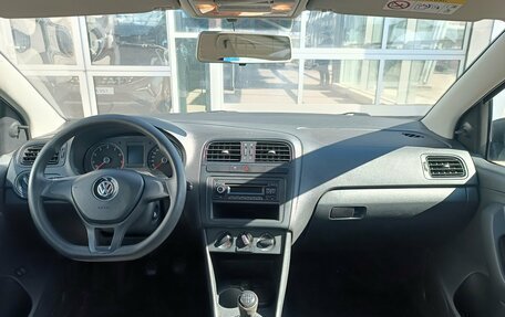 Volkswagen Polo VI (EU Market), 2018 год, 895 000 рублей, 6 фотография