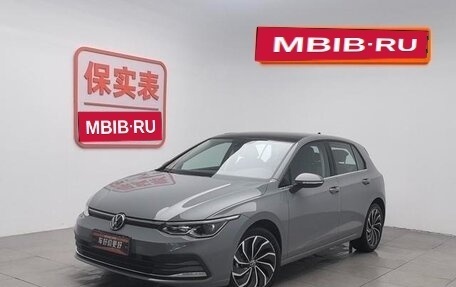 Volkswagen Golf VIII, 2023 год, 1 659 000 рублей, 1 фотография
