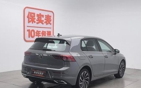 Volkswagen Golf VIII, 2023 год, 1 659 000 рублей, 3 фотография