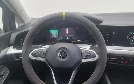 Volkswagen Golf VIII, 2023 год, 1 659 000 рублей, 9 фотография