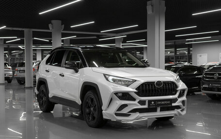 Toyota RAV4, 2022 год, 3 190 000 рублей, 2 фотография