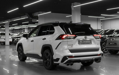 Toyota RAV4, 2022 год, 3 190 000 рублей, 4 фотография