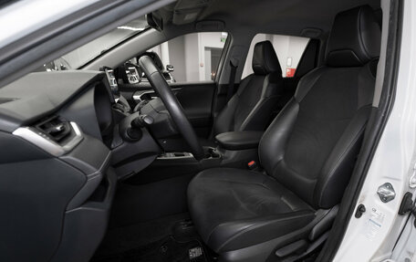 Toyota RAV4, 2022 год, 3 190 000 рублей, 9 фотография