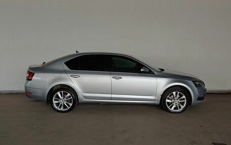 Skoda Octavia, 2017 год, 1 650 000 рублей, 8 фотография