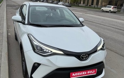 Toyota C-HR, 2024 год, 4 000 000 рублей, 1 фотография