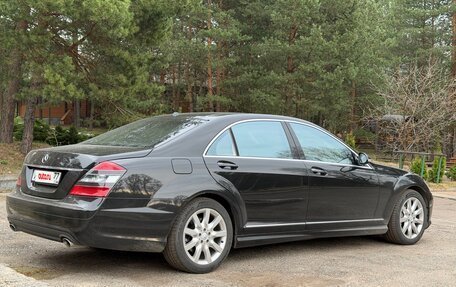 Mercedes-Benz S-Класс, 2008 год, 1 850 000 рублей, 2 фотография
