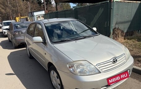 Toyota Corolla, 2004 год, 450 000 рублей, 2 фотография