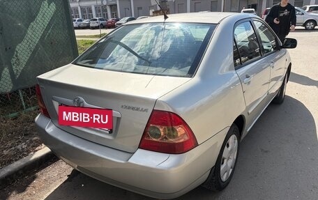 Toyota Corolla, 2004 год, 450 000 рублей, 3 фотография