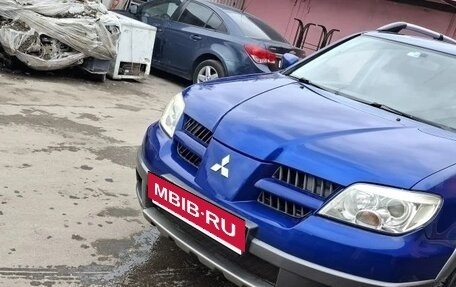 Mitsubishi Outlander III рестайлинг 3, 2004 год, 375 000 рублей, 5 фотография