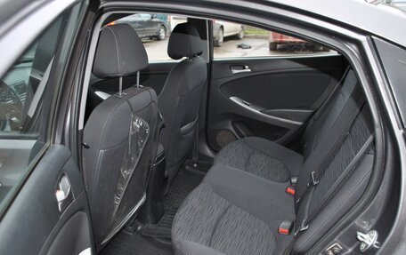 Hyundai Solaris II рестайлинг, 2014 год, 1 000 000 рублей, 12 фотография