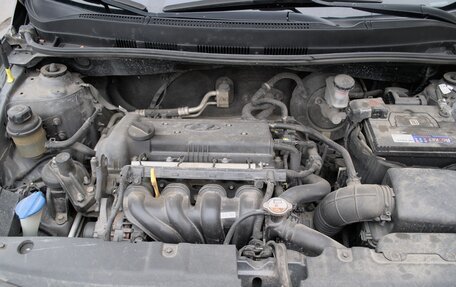 Hyundai Solaris II рестайлинг, 2014 год, 1 000 000 рублей, 14 фотография