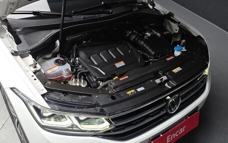 Volkswagen Tiguan II, 2022 год, 2 950 000 рублей, 15 фотография