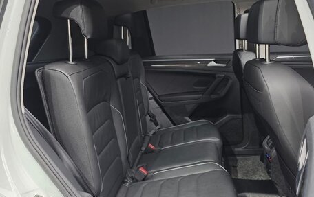 Volkswagen Tiguan II, 2022 год, 2 950 000 рублей, 9 фотография