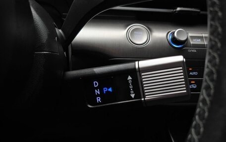 Hyundai Kona, 2023 год, 2 389 000 рублей, 12 фотография