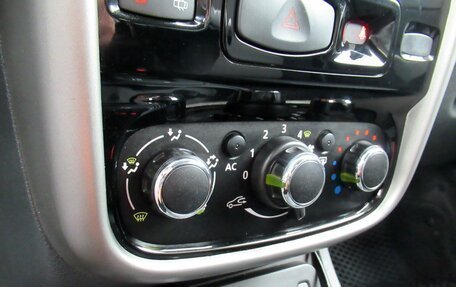 Renault Duster I рестайлинг, 2014 год, 950 000 рублей, 17 фотография