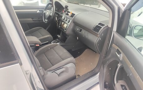 Volkswagen Touran III, 2007 год, 450 000 рублей, 8 фотография