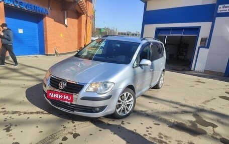 Volkswagen Touran III, 2007 год, 450 000 рублей, 6 фотография