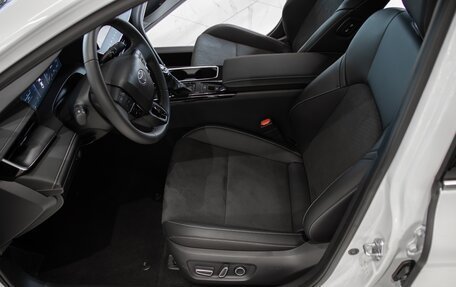 Toyota Camry, 2024 год, 4 290 000 рублей, 6 фотография