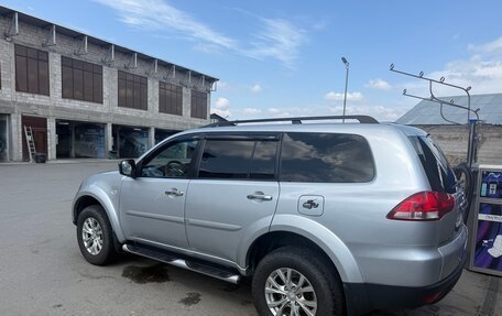 Mitsubishi Pajero Sport II рестайлинг, 2015 год, 2 000 000 рублей, 4 фотография