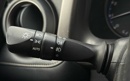 Toyota RAV4, 2017 год, 2 590 000 рублей, 26 фотография