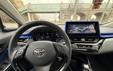 Toyota C-HR, 2024 год, 4 000 000 рублей, 7 фотография