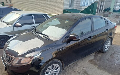 KIA Rio III рестайлинг, 2014 год, 1 000 000 рублей, 1 фотография
