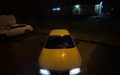 Mitsubishi Carisma I, 1995 год, 180 000 рублей, 1 фотография