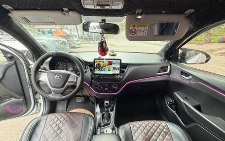 Hyundai Solaris II рестайлинг, 2018 год, 895 900 рублей, 7 фотография