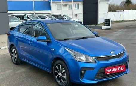 KIA Rio IV, 2017 год, 879 000 рублей, 3 фотография