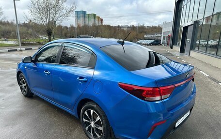 KIA Rio IV, 2017 год, 879 000 рублей, 6 фотография