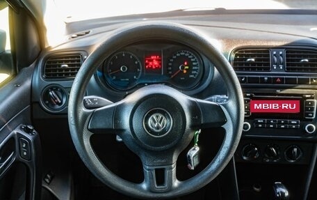 Volkswagen Polo VI (EU Market), 2012 год, 650 000 рублей, 15 фотография