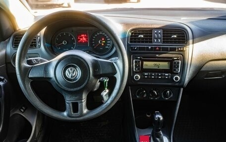 Volkswagen Polo VI (EU Market), 2012 год, 650 000 рублей, 17 фотография