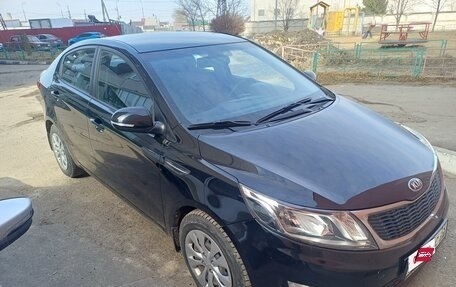 KIA Rio III рестайлинг, 2014 год, 1 000 000 рублей, 2 фотография